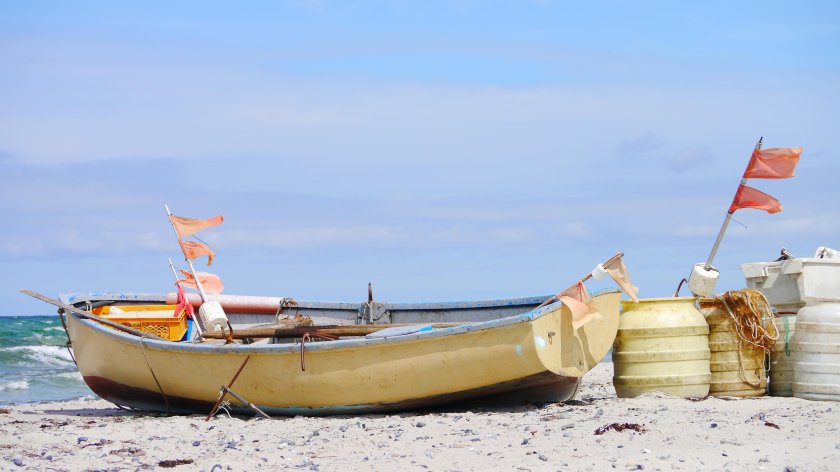 Лодка на пляже