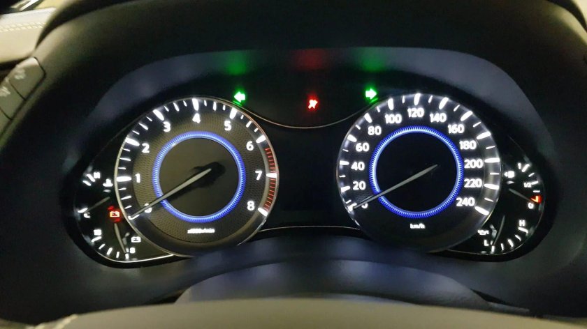 Приборная панель Инфинити qx80