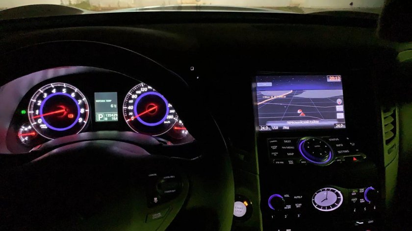 Панель приборов Infiniti fx35