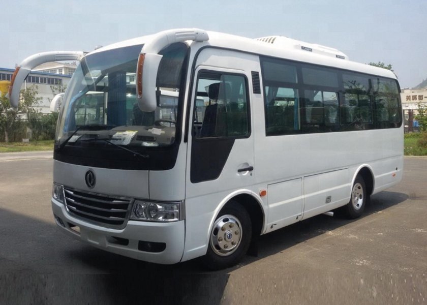 20 Местный автобус Мерседес