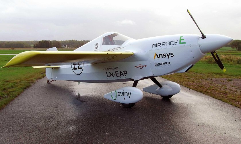 Электрический самолет Alice