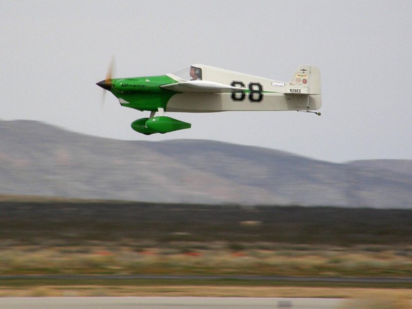 Гоночный самолёт