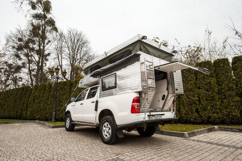 Жилой модуль для пикапа Тойота Хайлюкс