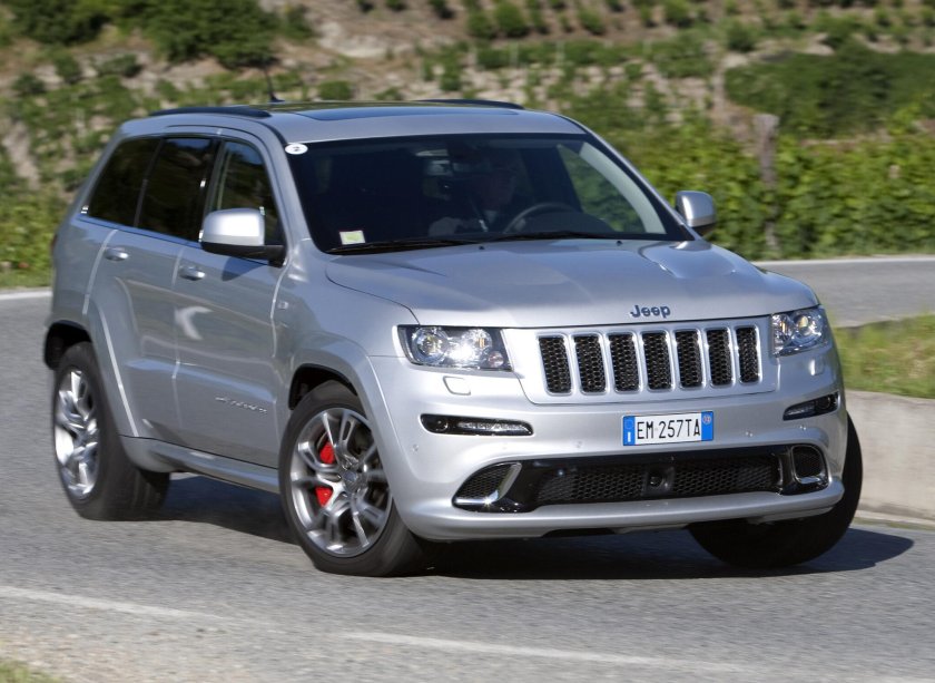 Jeep Grand Cherokee srt8 2010