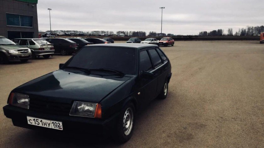 ВАЗ 2109 серебристая бункер