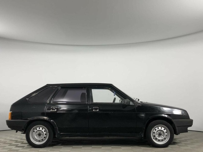 Лада ВАЗ 2109 черная