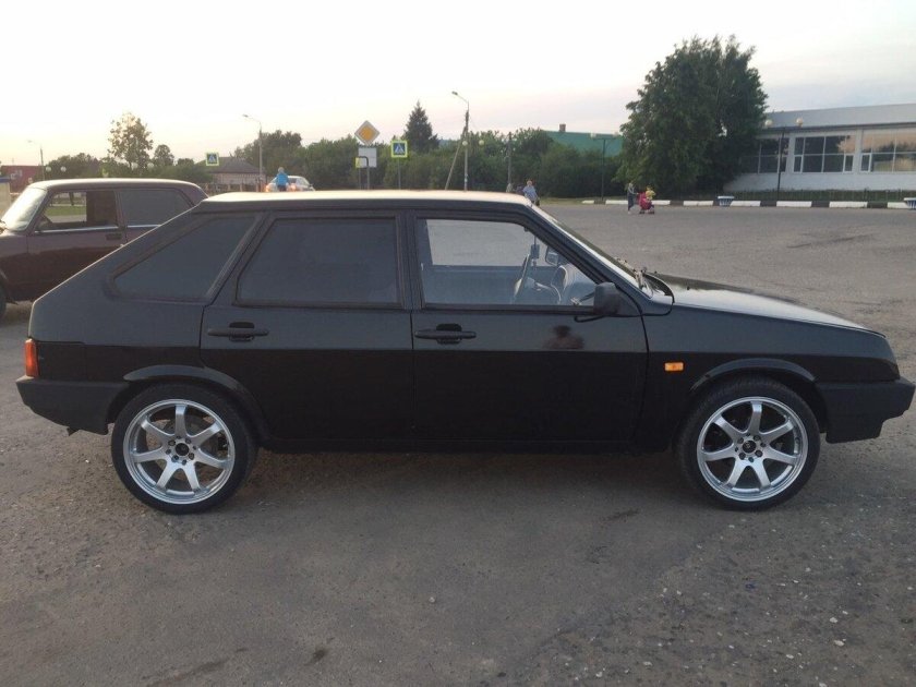 2109 Черная на литье