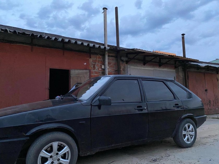 ВАЗ 21099 черная обои