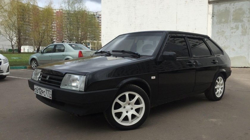 ВАЗ 2109 черная на ВСМПО