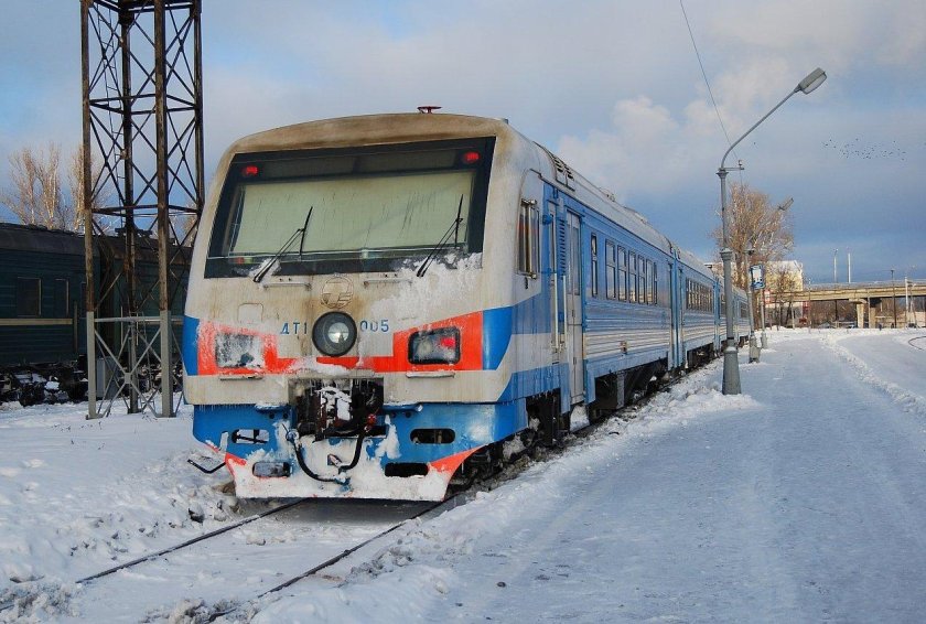 Дизель-электропоезд дт1 салон