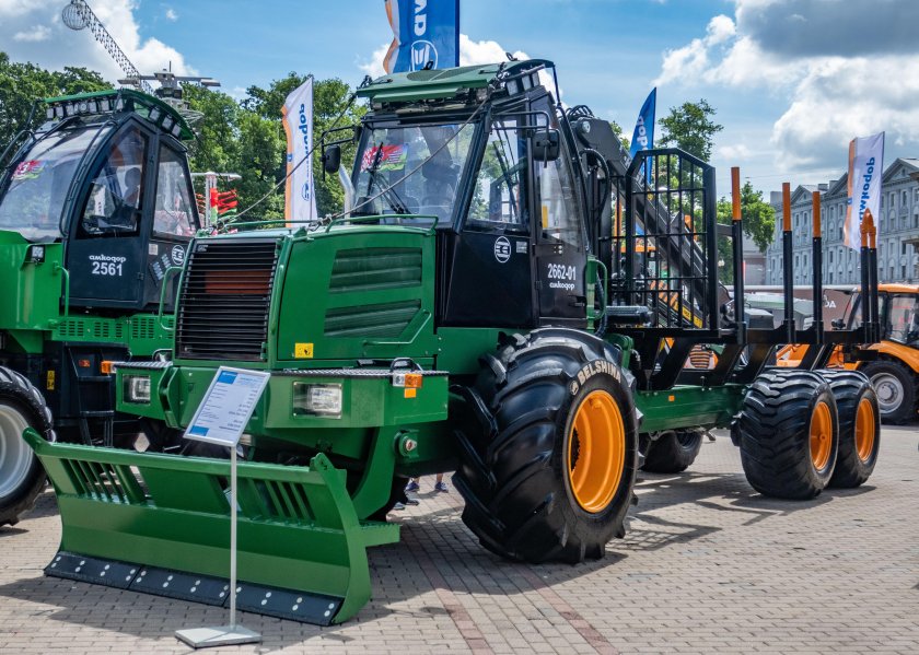 Форвардер Амкодор