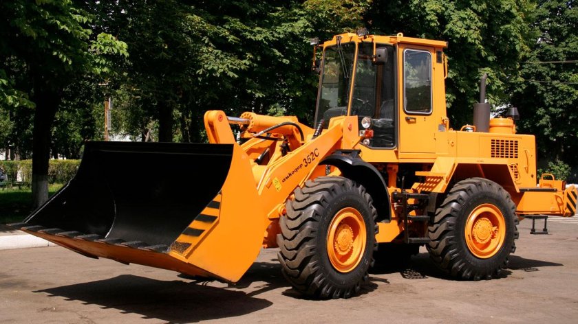 Фронтальный погрузчик Амкодор 352с