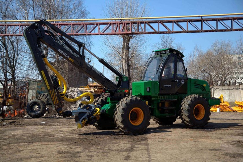 Харвестер Амкодор 2541