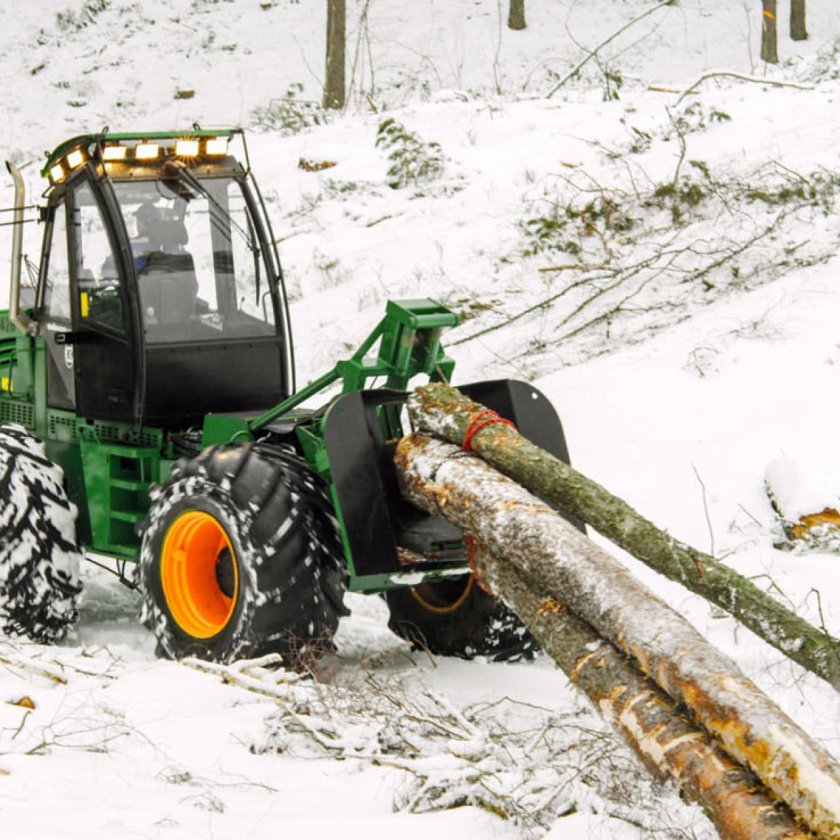 Амкодор машина трелевочная 2242в