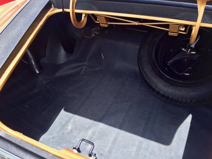 Победа багажник