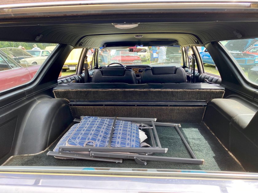 AMC_Ambassador_Station_Wagon 1974