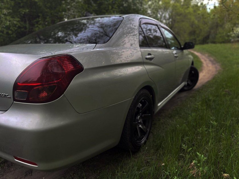 Тойота веросса 2001