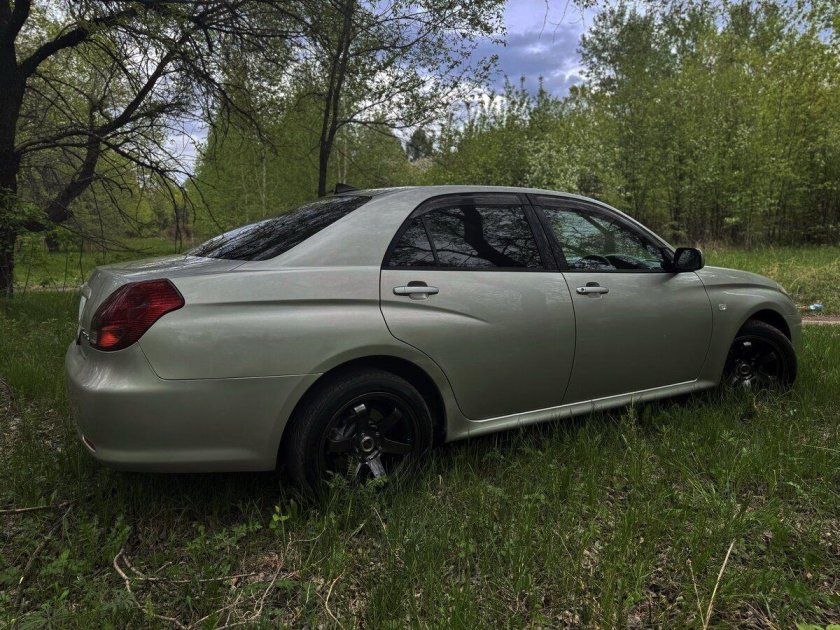 Тойота веросса 2001