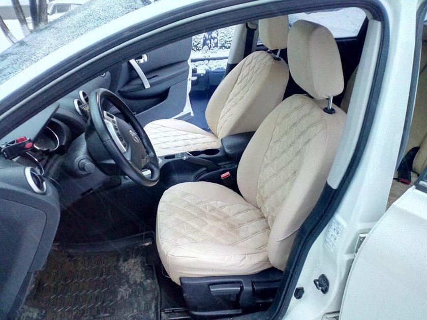 Чехлы Nissan Qashqai +2