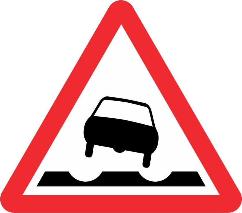 Дорожный знак колейность