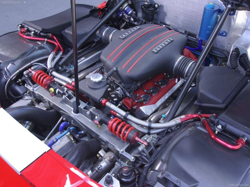 Ferrari FXX engine