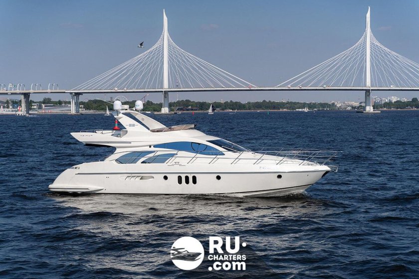 Яхта Азимут 55