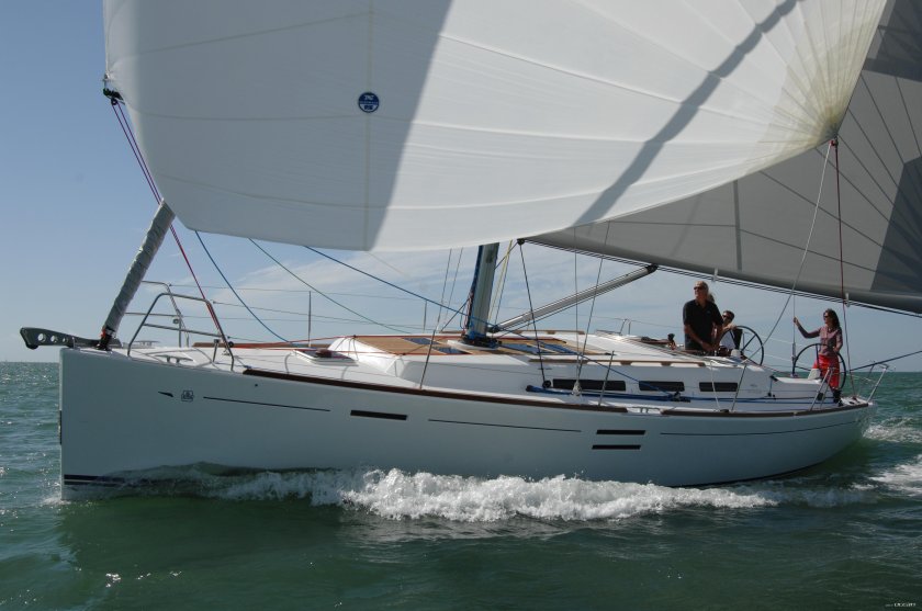 Dufour 40
