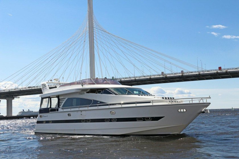 Яхта Элеганс 65