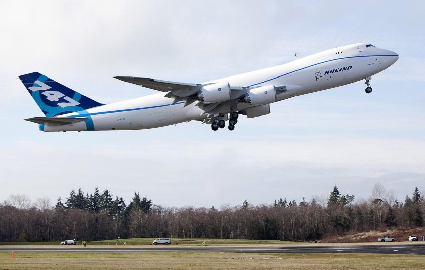 Боинг 747 грузовой