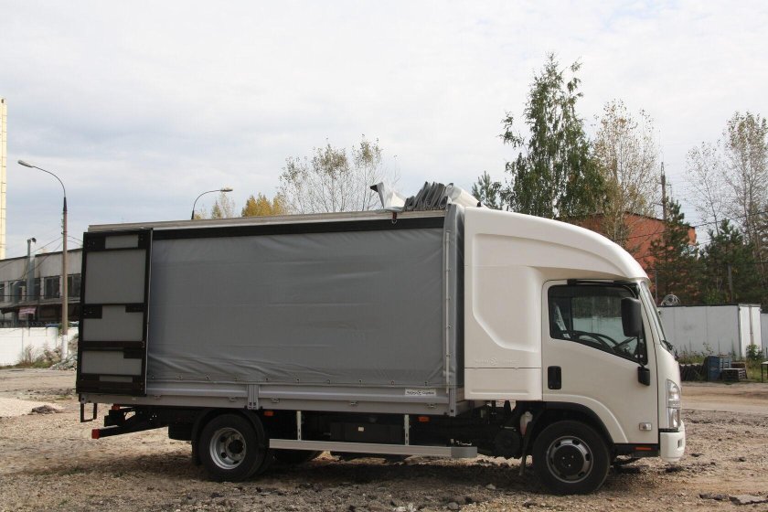 Закабинный спальник на Исузу 75