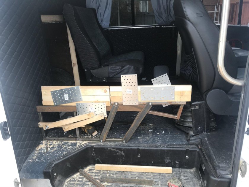 Диван в Газель фермер