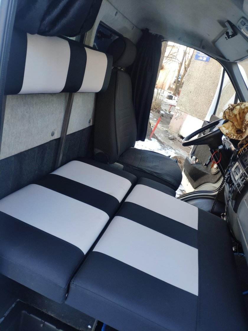 Hino 300 со спальником