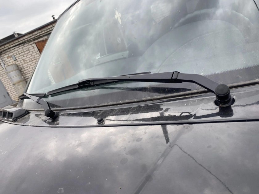 Поводок стеклоочистителя УАЗ Патриот