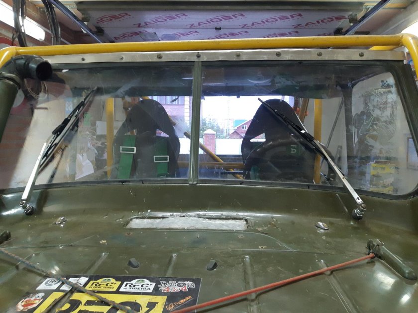 Нижние дворники на УАЗ 469