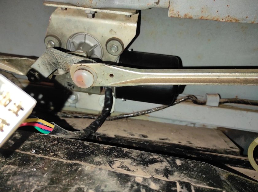 Привод стеклоочистителя УАЗ 452