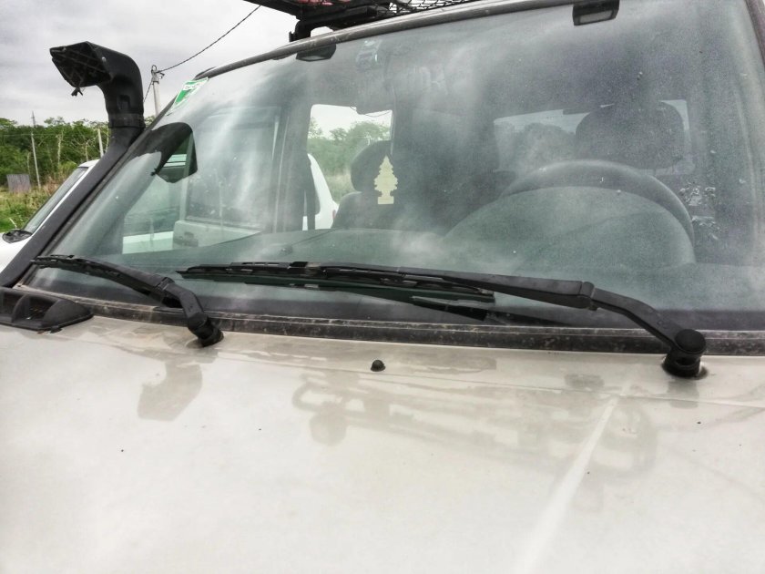 Поводок стеклоочистителя УАЗ Патриот 2011 года