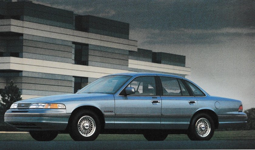Ford Crown Victoria LX 1993