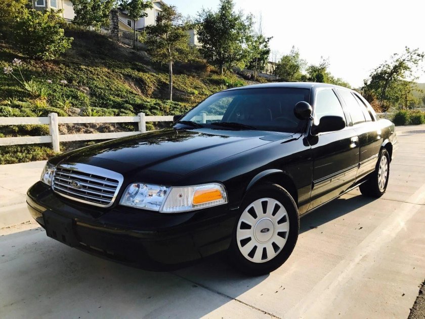 Ford Crown Victoria 2010
