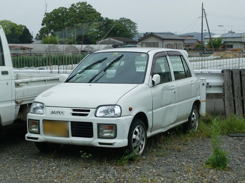 Daihatsu Mira l250v