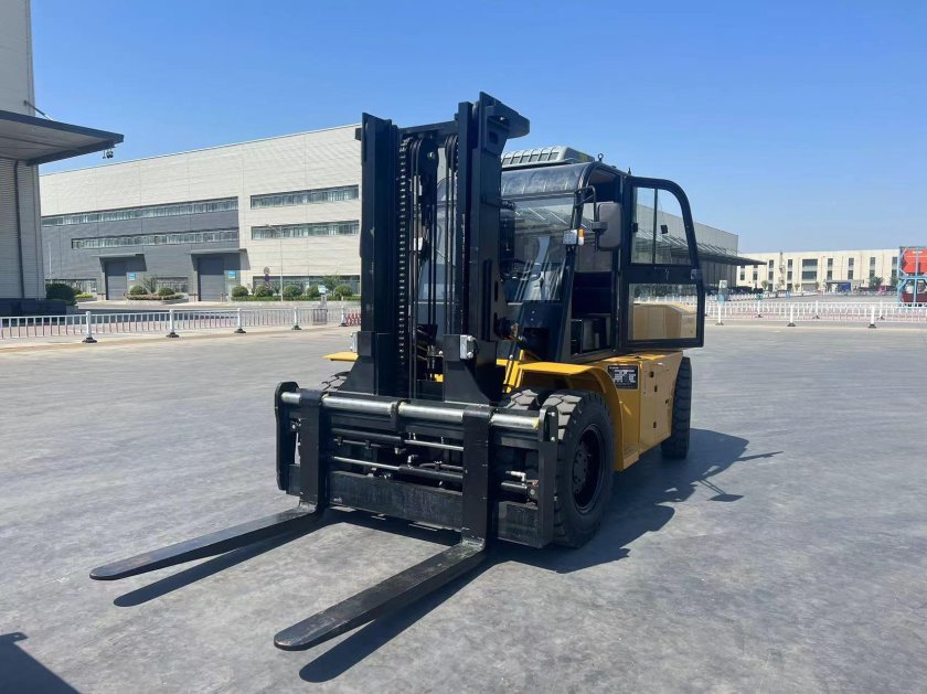 Дизельный вилочный погрузчик