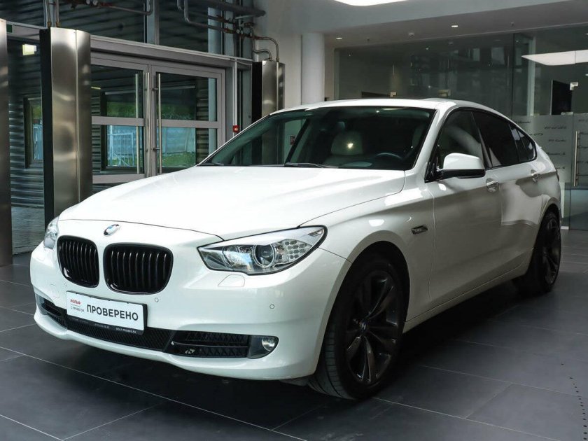 БМВ 5 Grand белая 2014
