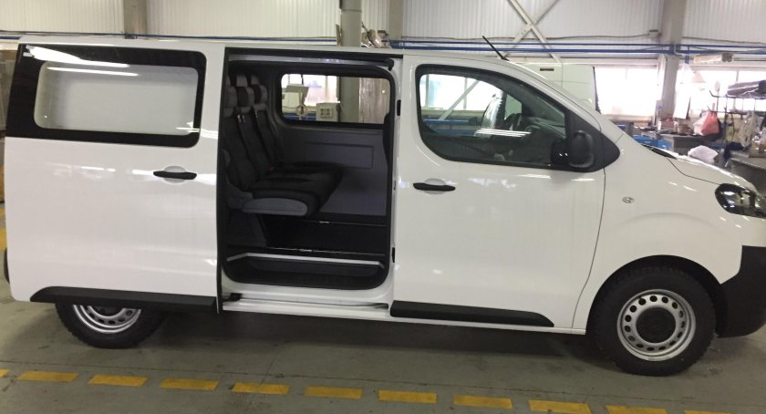 Peugeot Expert Грузопассажирский