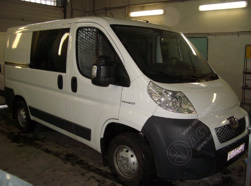 Пежо боксер 7 местный