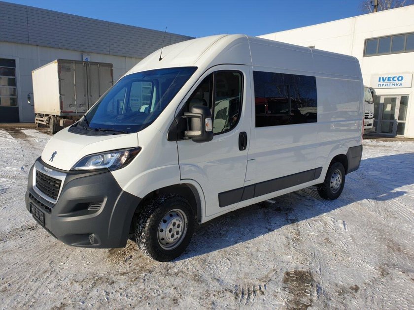 Пежо боксер грузопассажирский