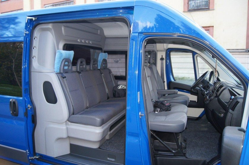Peugeot Boxer 7 местный