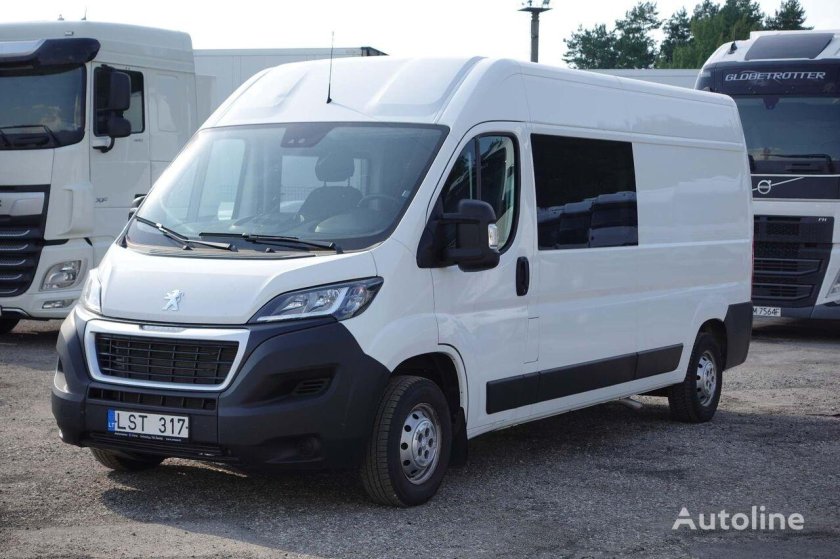 Грузопассажирский микроавтобус