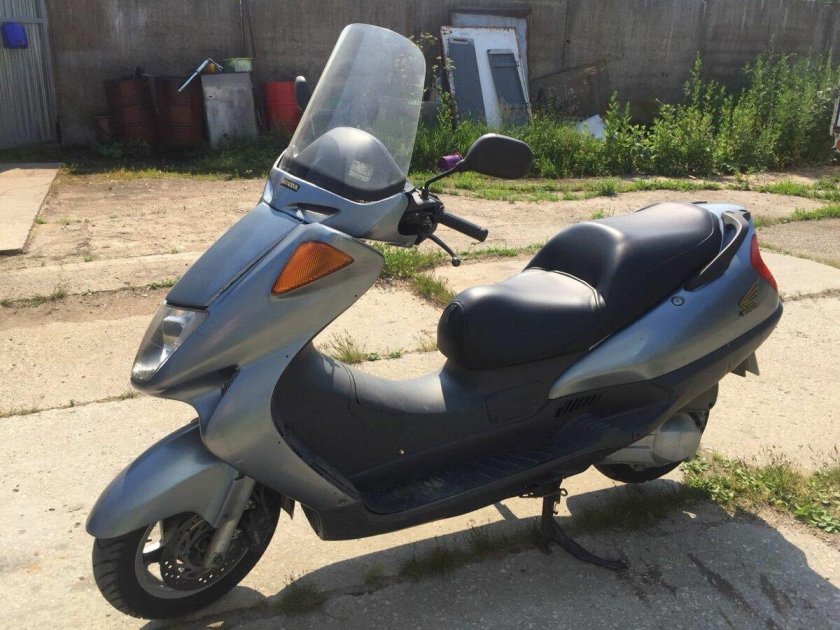 Макси скутер Хонда 250