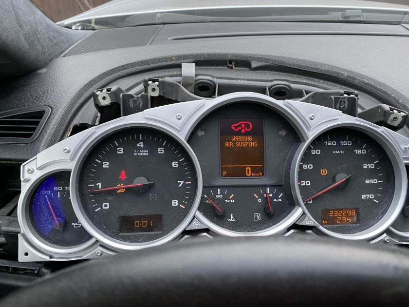 Приборная панель Порше Кайен 955