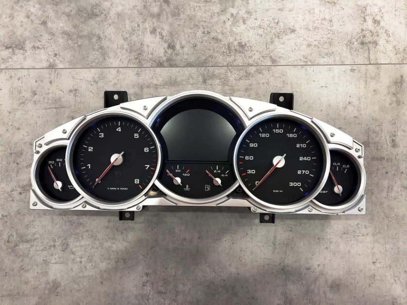 Приборная панель Порше Кайен 955