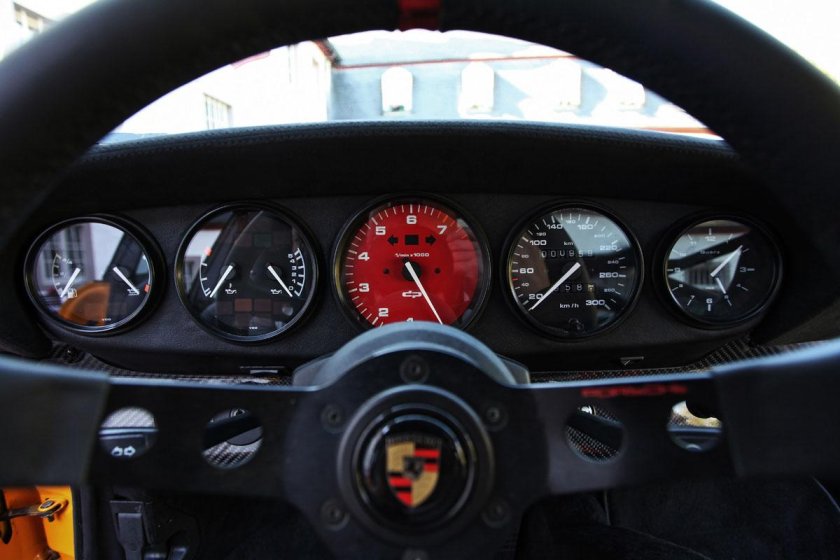 Приборная панель порше